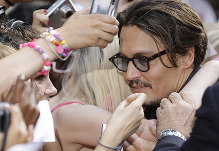  WOW!!!!! thats soooooooo GREAT good for depp why is because he is the best actor alive in my openion!!!! thats GREAT im soooooooooooooooo HAPPY right now !!! JONNY DEPP deserve all of this!!!!!!! i mean just look at him look at his fans!!!!!!!! :] :] :] WOW good for johhny he deserves all of it!!!!!!!!!!