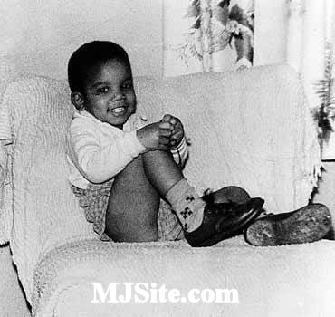  Awwwww baby MJ X>