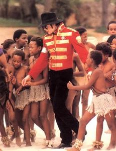 Oh.. there are so many which left me without words..♥
I love this one 'cause he's surrounded by many children, it's like a dream.. so happy..