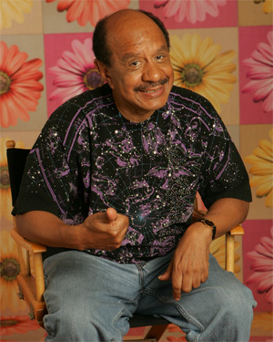  Eminem and his band I passed them in a hallway at the Hard Rock Hotel in Florida. The hallway was empty and I probaby could have stopped and berkata hello, but I had to use the restroom really really REALLY badly. I was running down the hall so they probably thought I was crazy, anyways. Sherman Hemsley from The Jeffersons (photo below) I saw him shopping at Kmart. Apparently, he lives over here now. Frankie J (a musician) I saw him eating at Wienersnitzel while I was out to lunch.