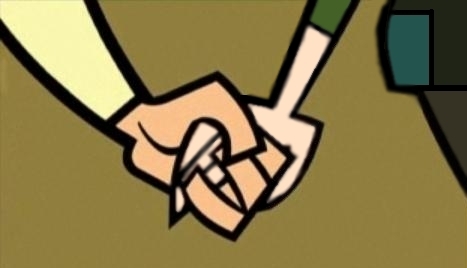  u can find many dxg pics here:) http://totaldramaisland.wikia.com/wiki/Gwen-Duncan_Friendship and here's a sweet picture that u won't find on tdi wiki: (IS NOT MADE por ME, IT'S MADE por SUMMERJOY, i only edited it a little bit to make it más realistic)