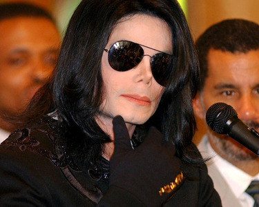  In this last week with everything thats going on with his music, his Mom & kids interview I am starting to get all emotional again and I have to stop myself from crying...it reminds of that horrible hari when we Lost our light, our Angel :( Cinta anda MJ always & forever, and I pray your legacy stays ALIVE xxx