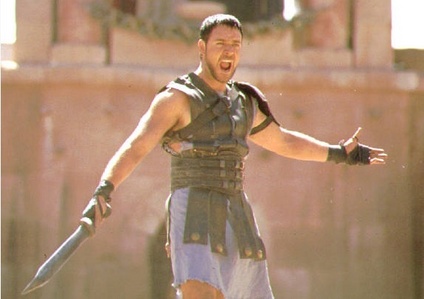  Gladiator nad Russel Crowe <3 And the most memorable scene? After his son and wife death, when Maximus cries at their graves.