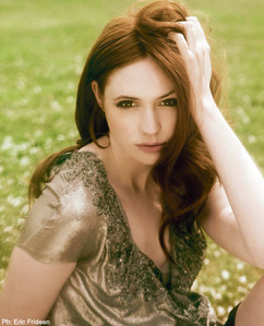  Karen Gillan is exactly how i imagine her in the books.Love her and bamon.