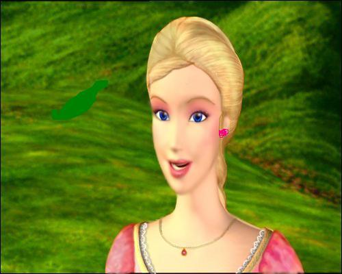 I thought Flynn was gonna Ciuman Rapunzel! But i was shocked when he cut her hair!(Srry i only got Barbie Rapunzel pic!)