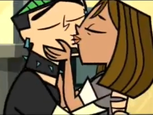  I totally agree with u 100% there just posers and they just act that way cause they wanna be "Total Drama Superfans" and u know what there idiots so just ignore them.(heres a pick of DxC before that cunt Gwen got in)