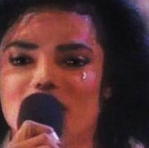  This picture always makes me sad and angry because MJ is crying.....and i can't stand seing MJ sad ou lonely...since the Dangerous era camed people becamed so mean with MJ...sometimes i really wish that he would stay in Bad era forever..not just because of his looks and musique i mean he always looked great and had the best musique it's just because of all thoes false judgements and statements