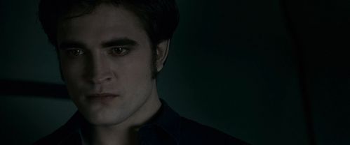  Edward Cullen is one of those vampire characters that wewe have upendo au hate.In my case is love.I upendo the way he loves and cares for Bella,and their upendo is the right example of true upendo looks like and feels like.One of the main reasons I was attract to Edward is his dealing with how he is.In his eyes he is a monster,cold how spark's,immortal,how can read minds,which helps him to know what his pray is thinking about.But when he meets Bella,everything changes.His life,his point of view...it was all about her.He was living for her.And that's what I upendo the most about Edward,that he would to anything and everything for Bella. And he is the most hottest vampire ever!!