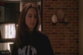  I do not watch the show, and I know this isn't relivent, but to all the NCIS - Unità anticrimine Fan's Leggere this, Sean Murry's (McGee) step sister stars in this show. She came on in an episode in season three, called Twisted Sister, when Tim's sister, Sarah, was accused of murder.