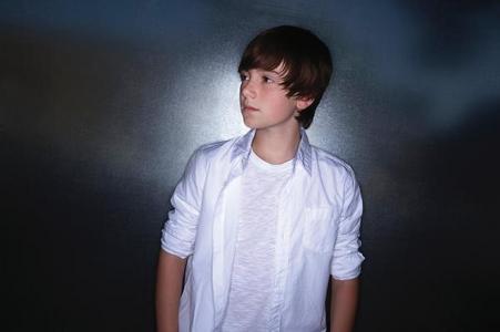 i love him so much and he is my age im 13 too . asol greyson my name is Laura