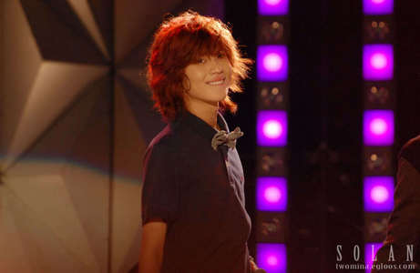  This is one of my fav pics of Taemin <3 He just looks so cute in it!