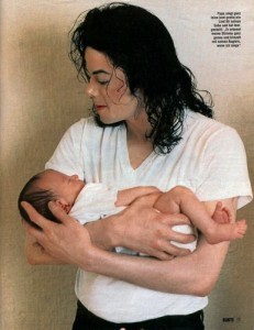  I think he wouldn't feel non good because he always tried to protect his children from the media so they wouldn't hurt them,the way like they hurt him and i can tell that he would be so disapointed and it would be disrespectful because Michael wanted privacy in his and his children's life♥ and he was a very loving and caring father♥♥