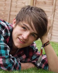  - Tommy Knight - JLS - Harry Styles - T.V + DVD Player (With DVD'S) - A lifetime's supply of Makanan n drink - ipod - My Laptop - Mobile - Family n Friends - A private jet full with fuel and a captain The piccy is Tommy Knight sejak the way!!!