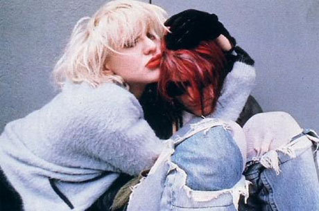 [i]Courtney Love And Kurt Cobain Yeah Baby!Rock Stars Sing Good,All The Way!♥[/i]
