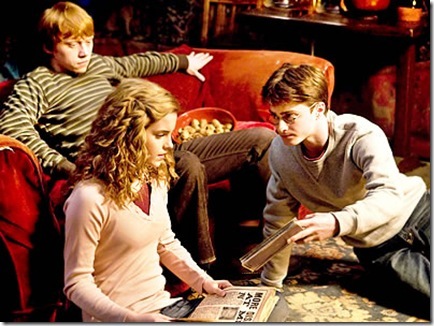  I bet Harry Potter 7-part 2 is gonna set fire...I just loved the 1st part and am counting the days for the release of the 2nd part...If they can try to put everything in the movie as it was in the book it will be totally gr8!!!