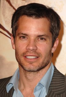  well...unfamous choice, it would be my girlfriend/girl of my dreams. famous male--Timothy Olyphant. he seems like a great guy who is not snobby hoặc a jackass. famous female--kristen stewart. i tình yêu her character and the way she is all the time, also she is beautiful as heck.