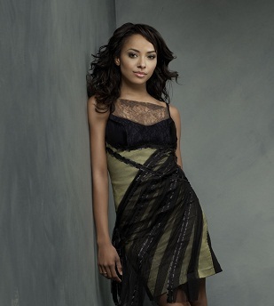  I liked Bonnie since the first episode ... she is my favorito character on the show seguinte Caroline