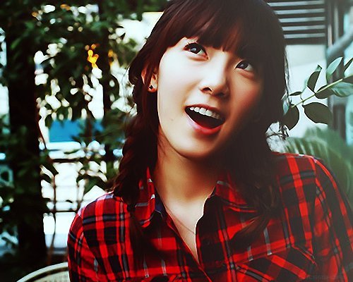  OH!!!,,.... SHOULD I SAY THAT,,.......... ♥♥♥TAEYEON♥♥♥,,...!!!!!!! HAHAHA!!!!! I 愛 HER!!!! AND ESPECIALLY HER VOICE!!!!!,,...... ^_^