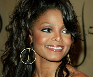 janet jackson shes awesome she can sing n dance shes pretty n shes a jackson!!!!!!!