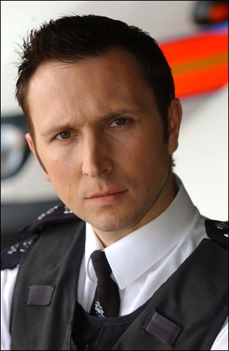  Alex Walkinshaw in The Bill.He played Smithy..:) I upendo a man in uniform!