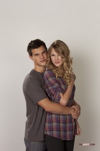 TOTALLY YES... :)
Taylor Swift + Taylor Lautner = Taylor Lautner ;)