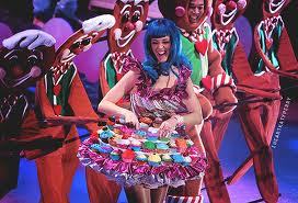  I went to it! ill see it and im gonna see it again on April 1...she sang California Gurls...Heres a pic from it...its on Google :P