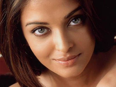  Jessixca Alba ansd Aishwarya Rai (bollywood actress)