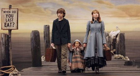  I প্রণয় THIS IDEA!!!!!! A Series of Unfortunate Events was my পছন্দ book series in elementary school!!!!!! This would be amazing!!!!!!