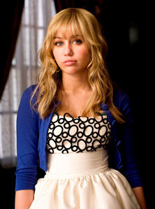 Here u go! I know its Hannah Montana but she's the same person and I love this dress!