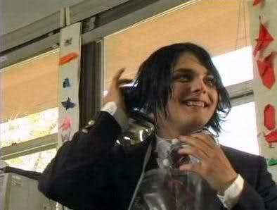  The día i first wached MCR! In the balck parade música video :D hes soo hot lol How about you?? :D