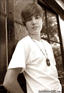  wow he is so cute in this pictures ! http://x17online.com/biebercrop460.jpg http://www.teen.com/wp-content/uploads/justin-bieber-photoshoot.jpg