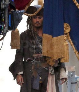  Yes, I cinta It!!! "Why?" anda ask Because Johnny Depp is in it as Captain Jack Sparrow in the best movie ever!!! I cinta IT x100000000000000000000000000000000000!!!