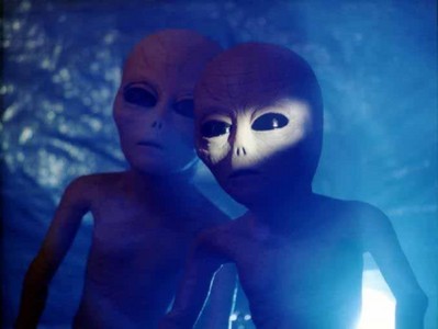  do আপনি think the film is real?? do u believe ALIENs??