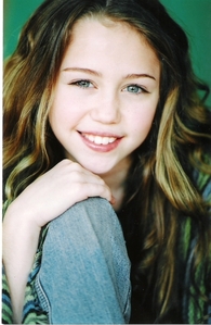  nup! it's miley.she is born beautifull.