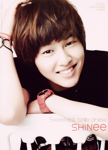  i always thought Onew oppa is really handsome..
