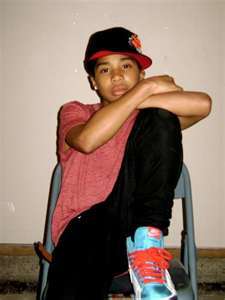  roc royal is the a rapper but i think hrs the best :)