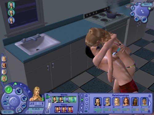 have you ever make your sims kissing so much?