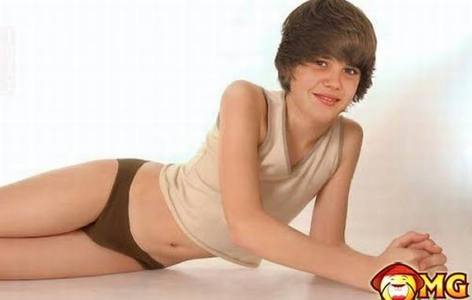 here......LOL!!!!

http://njtazifol.blogspot.com/2011/06/justin-bieber-funny-photoshop.html

now here u can find a loot!!LOL