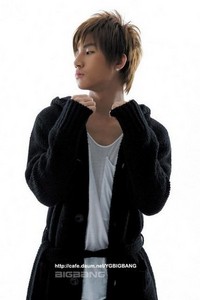  Daesung! I like guys who are really good at his vocals.. :D