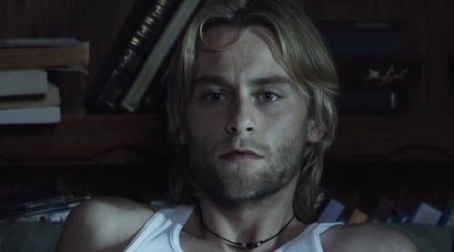  JOE ANDERSON!!!!!...he's the right person to play Kurt Cobain... just watch Silence becomes あなた または Across the Universe (which is sings as well in that movie)...you will be in awe! : P