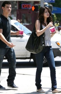 here's mine... hope you like it!
http://fashionbeautytrend.com/images/Selena-Gomez-New-Fashion-Style.jpg
http://www3.images.coolspotters.com/photos/60394/selena-gomez-and-steve-madden-keepsake-flats-gallery.jpg