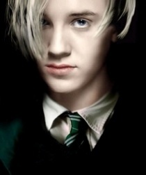  I would want to meet Draco Malfoy, he is my 最喜爱的 character. Even if he is mean and a jerk.