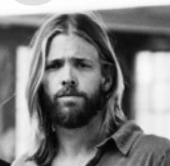  TAYLOR HAWKINS!!!!!! We're gonna get married in California and have four kids and live in Kansas and grow old together and have eight grandchildren and live happily ever after