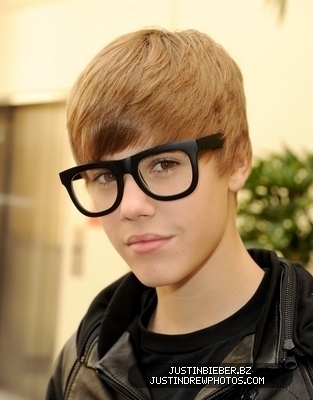  So can u tell me all about the glasess , plz????? and like why he wear these?????? cuz they look awesome on his eyes :) :)