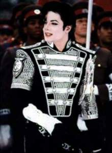  This outfit drives me into a frenzy. He looks soooooo gorgeous and sexy and beautiful.Oooooooh Mmmmmmm Michael Michael Michael. Drool Drool. Lust Lust!!!!!