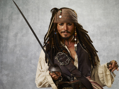  Yep, absolutely =) Jack Sparrow from POTC! (Johnny Depp makes this character sooo amazing :D I upendo Johnny too <3)