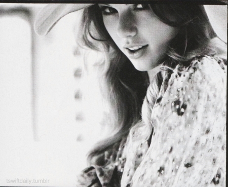 This is one of my fav Taylor's pic