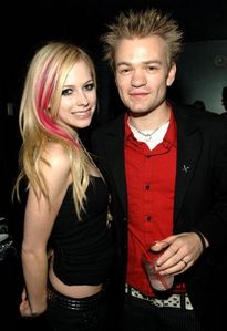  She was married to Deryck Whibley from Sum 41!