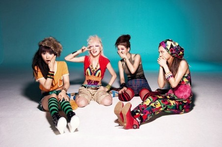  i really Amore miss A but i also Amore fx and 4minute <3