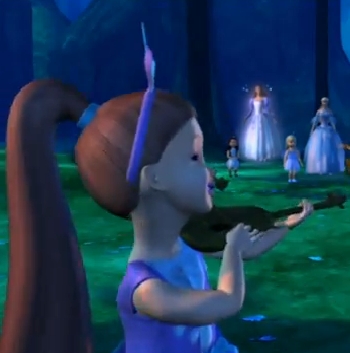  What is the name of this girl from Barbie of سوان, ہنس lake ?